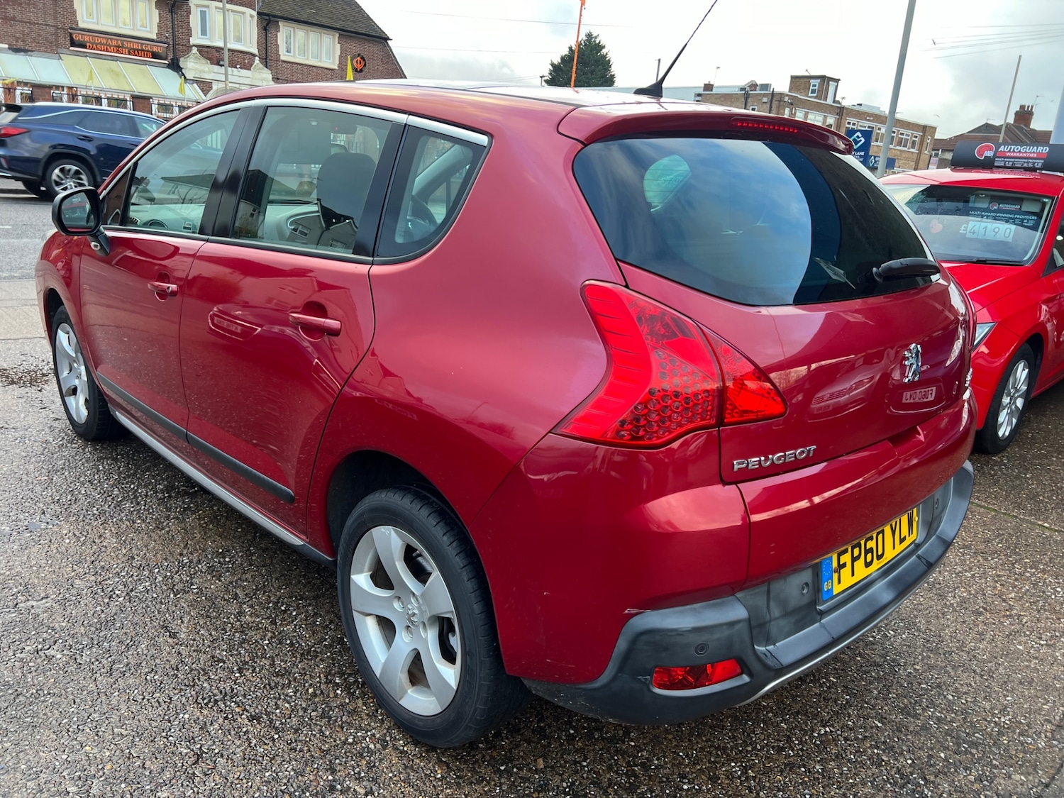 Used Peugeot 3008 2010 for sale - 77168779: Photo 3