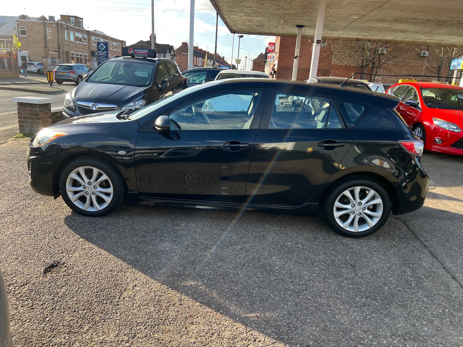 Used Mazda Mazda3 2011 for sale - 77831837: Photo 5