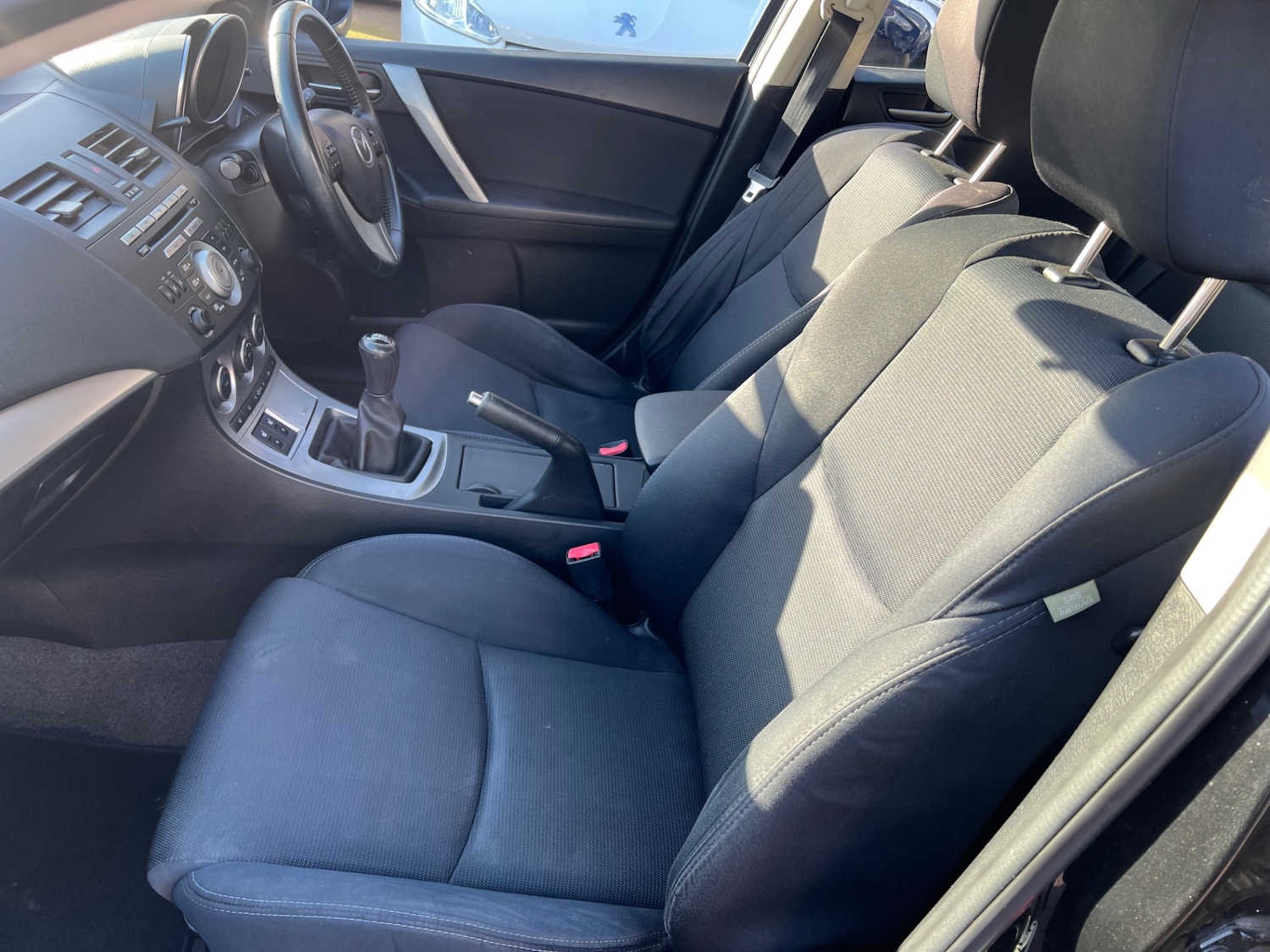 Used Mazda Mazda3 2011 for sale - 77831837: Photo 7