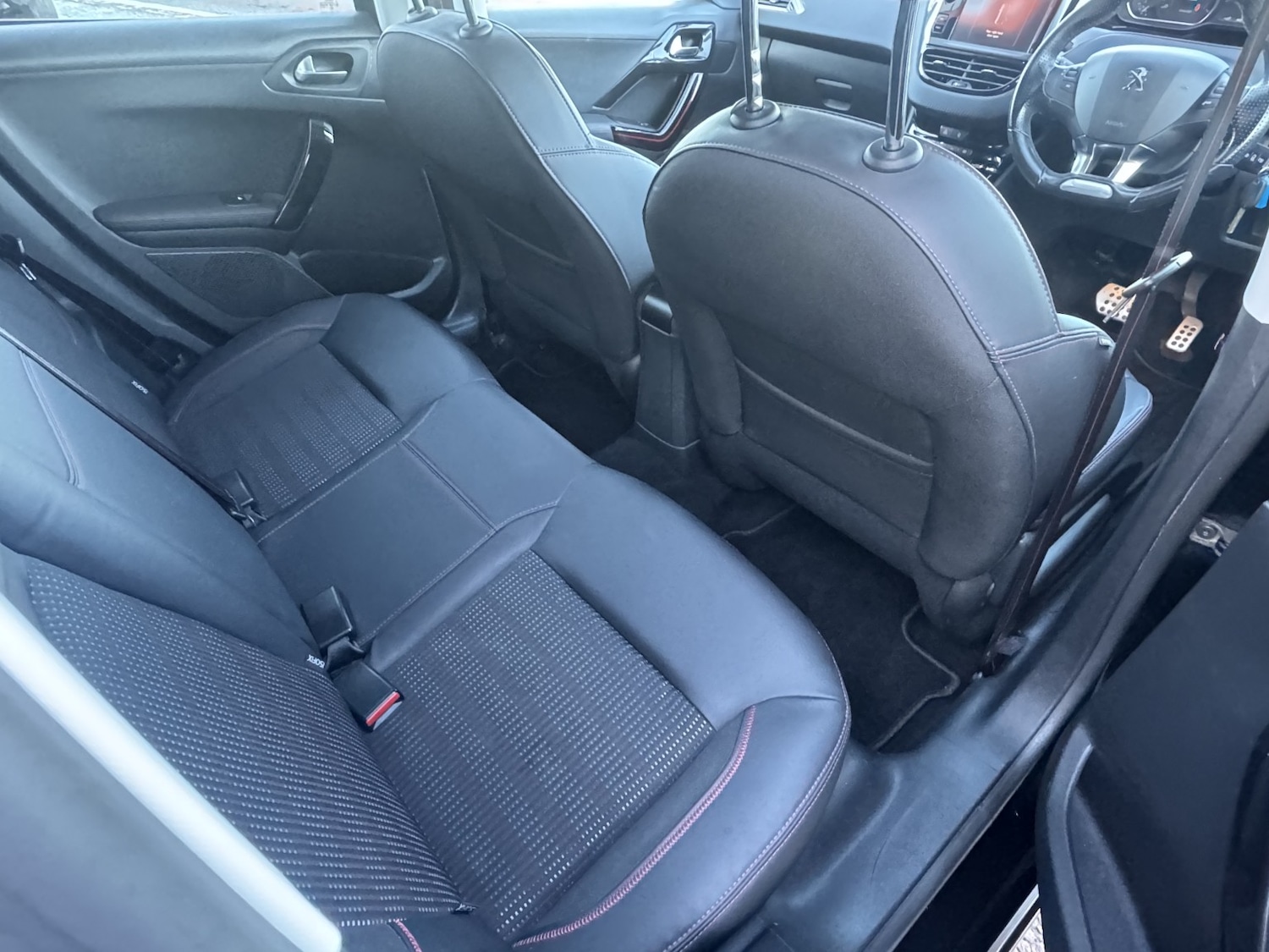 Used Peugeot 208 2015 for sale - 76785081: Photo 12