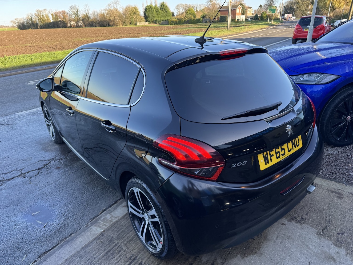 Used Peugeot 208 2015 for sale - 76785081: Photo 3
