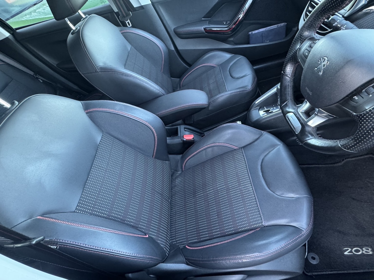 Used Peugeot 208 2015 for sale - 76785081: Photo 7