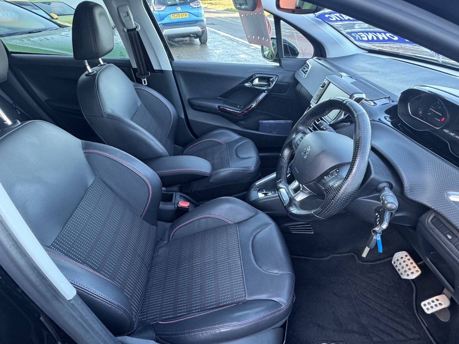 Used Peugeot 208 2015 for sale - 76785081: Photo 8