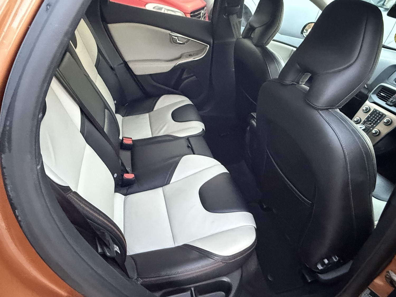 Used Volvo V40 2014 for sale - 77237017: Photo 15