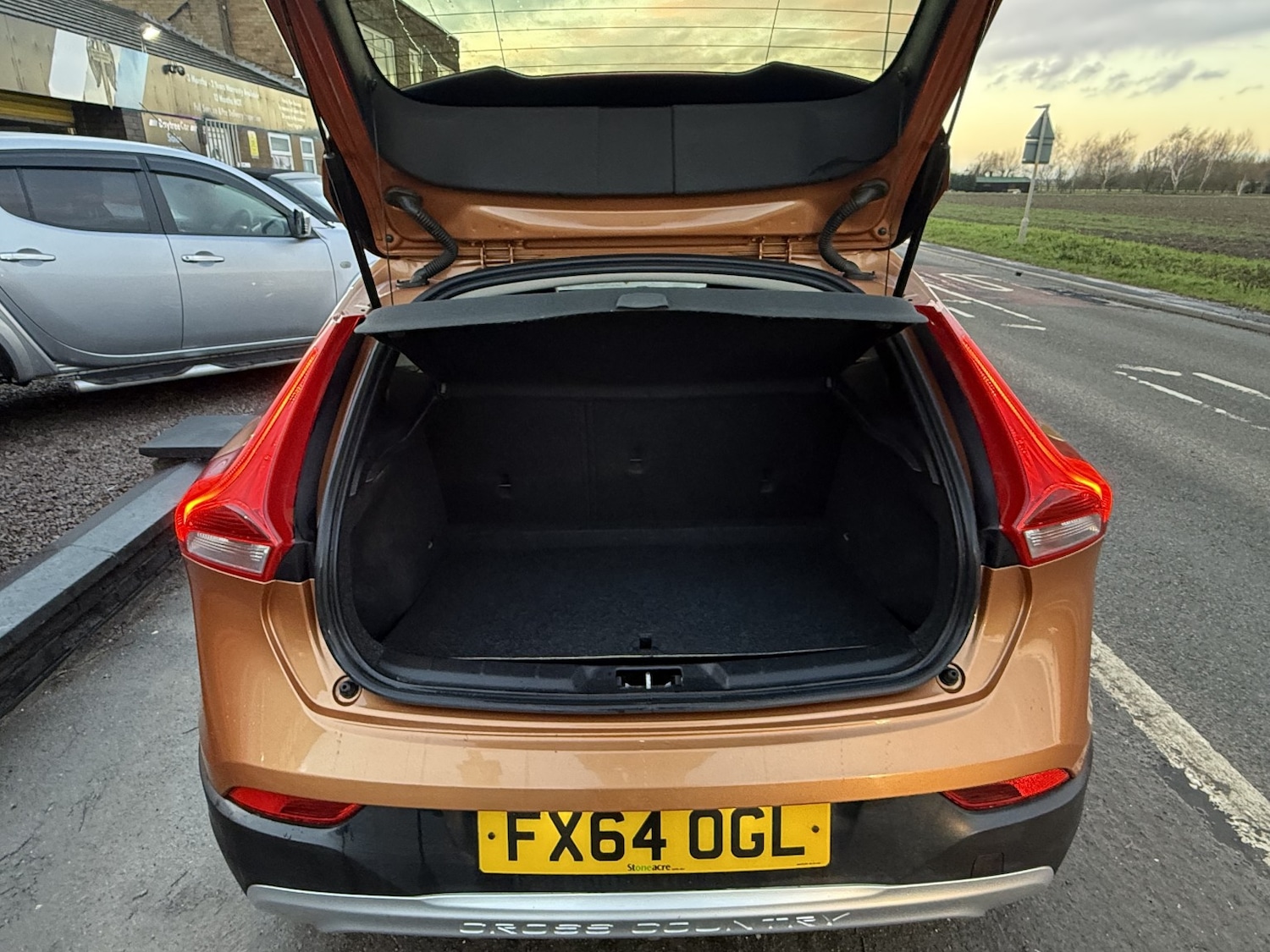 Used Volvo V40 2014 for sale - 77237017: Photo 16