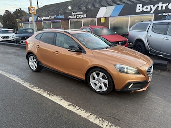 Used Volvo V40 2014 for sale - 77237017: Photo