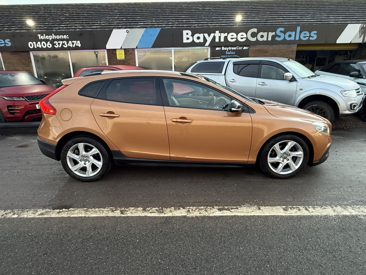 Used Volvo V40 2014 for sale - 77237017: Photo 3