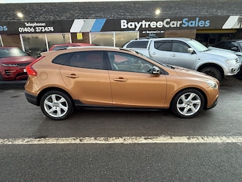 Used Volvo V40 2014 for sale - 77237017: Photo
