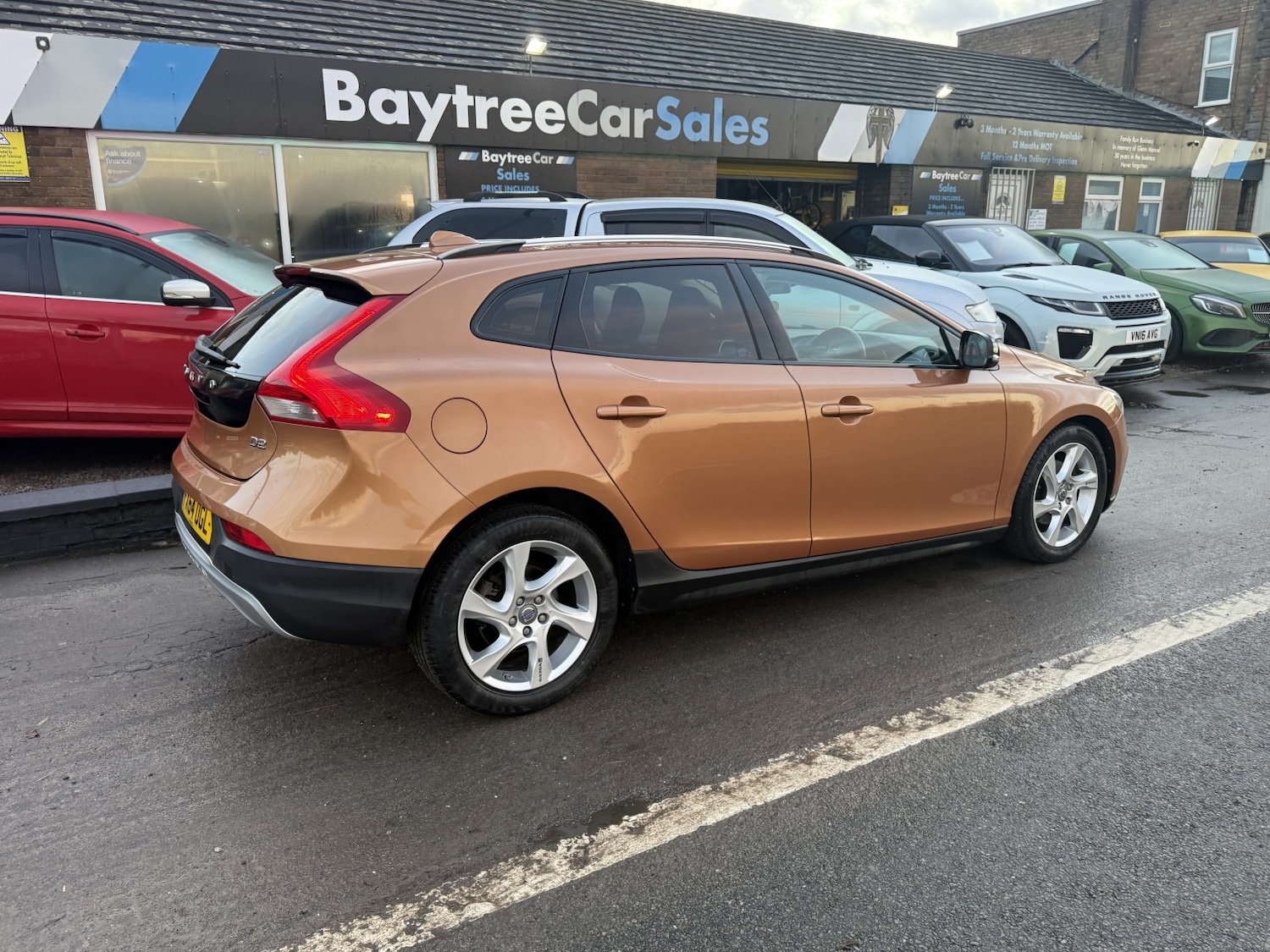 Used Volvo V40 2014 for sale - 77237017: Photo 4