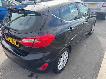 Used Ford Fiesta 2017 for sale - 75621146: Photo