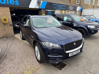 Used Jaguar F-Pace 2017 for sale - 75313946: Photo