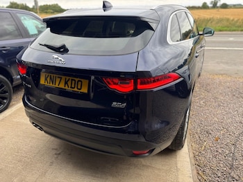 Used Jaguar F-Pace 2017 for sale - 75313946: Photo