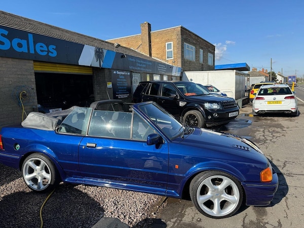 Used Ford Escort 1990 for sale - 73915320: Photo 2