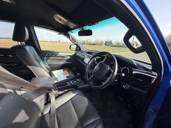 Used Toyota Hilux 2020 for sale - 77668475: Photo