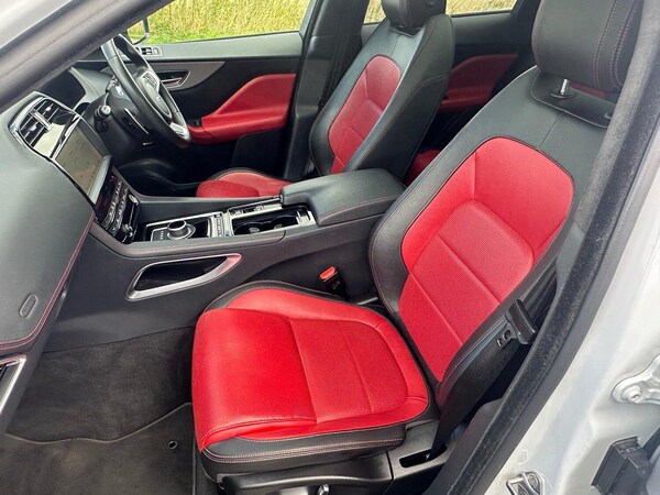 Used Jaguar F-Pace 2020 for sale - 75505056: Photo 16