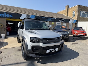 Used Land Rover Defender 110 2021 for sale - 79176791: Photo