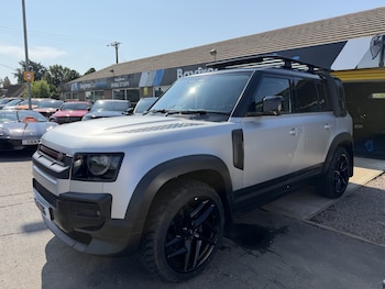 Used Land Rover Defender 110 2021 for sale - 79176791: Photo