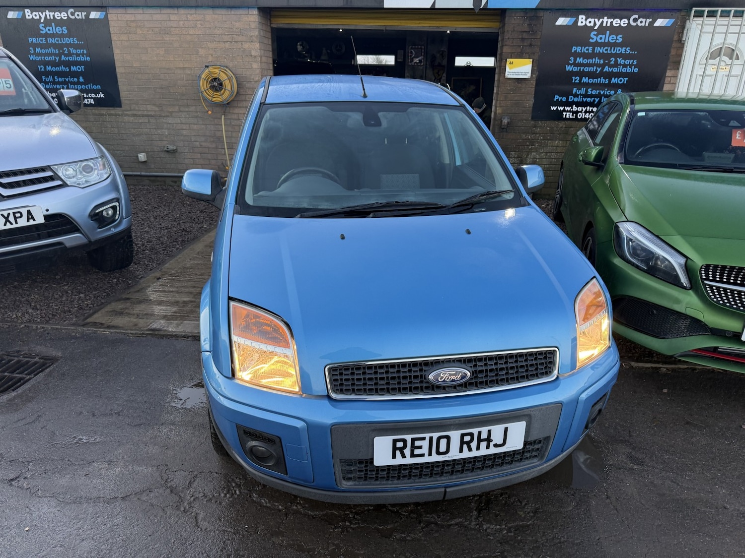 Used Ford Fusion 2010 for sale - 77124233: Photo 2