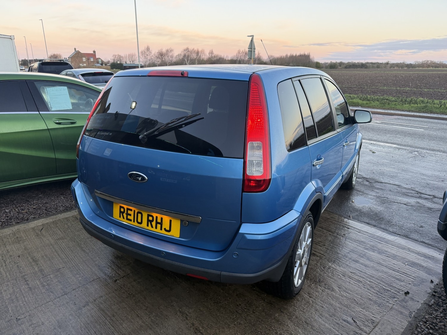 Used Ford Fusion 2010 for sale - 77124233: Photo 5