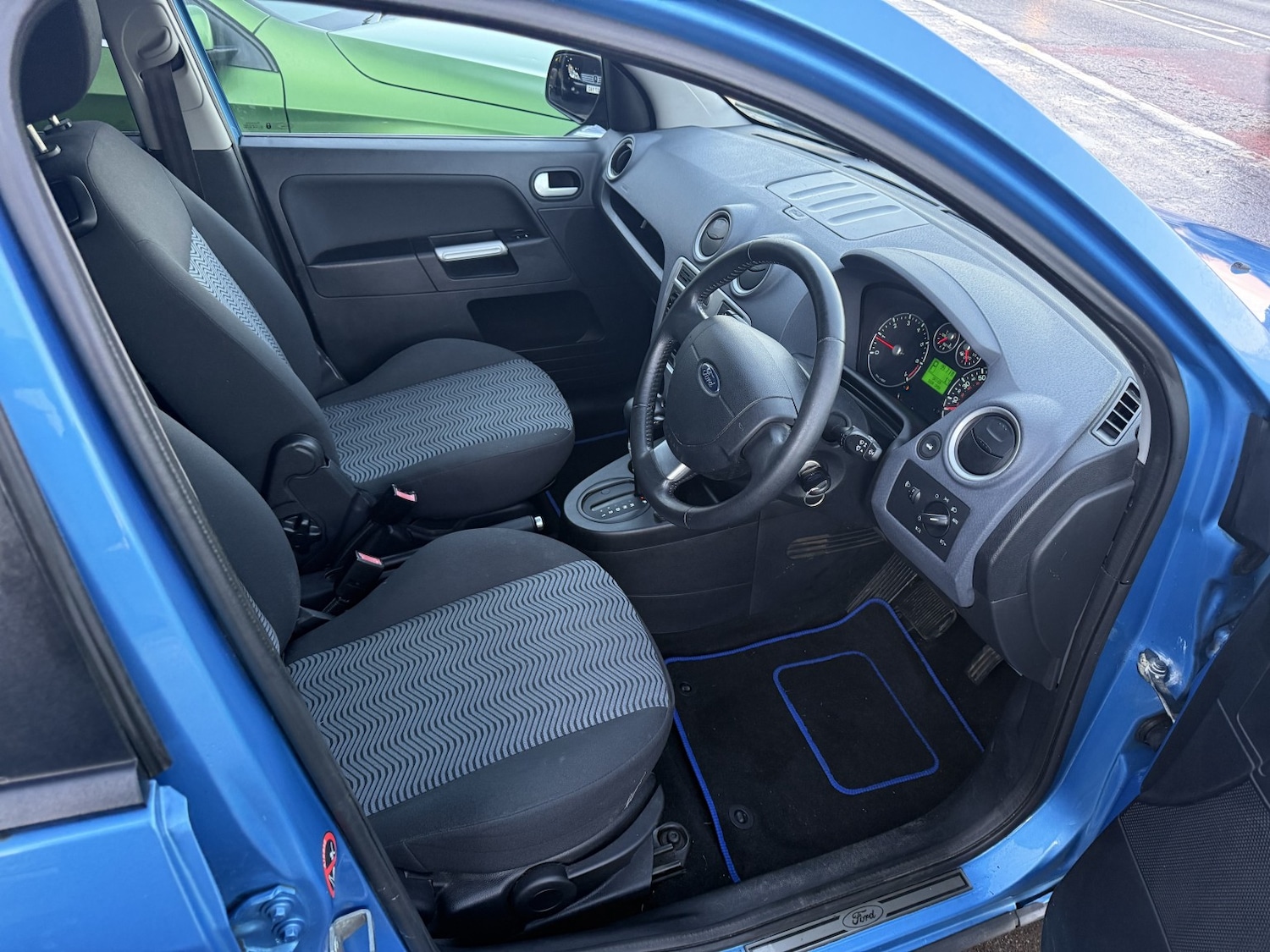 Used Ford Fusion 2010 for sale - 77124233: Photo 8