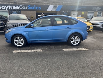2009 - 1.6 Zetec 5dr