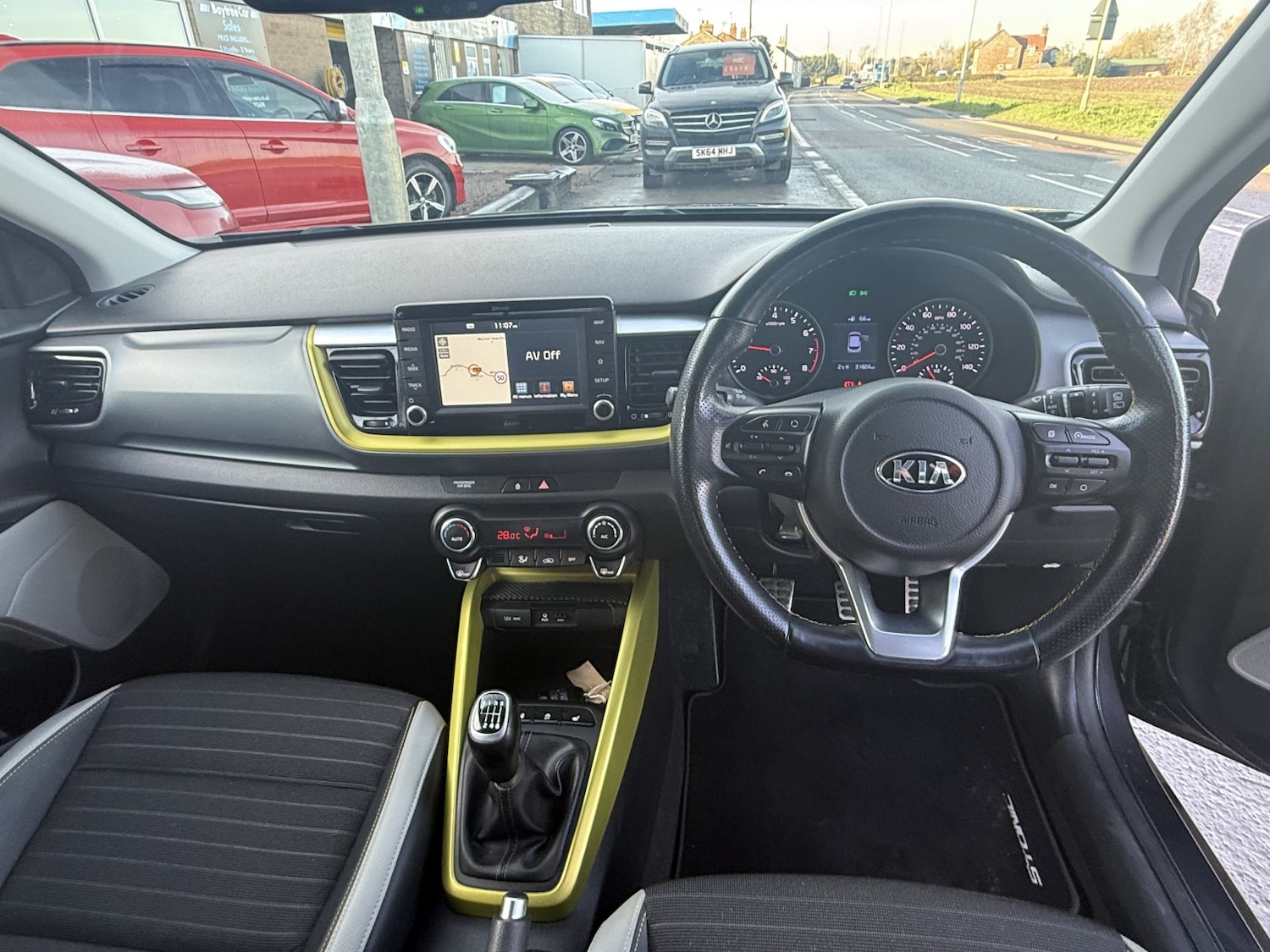 Used Kia Stonic 2018 for sale - 76712365: Photo 8