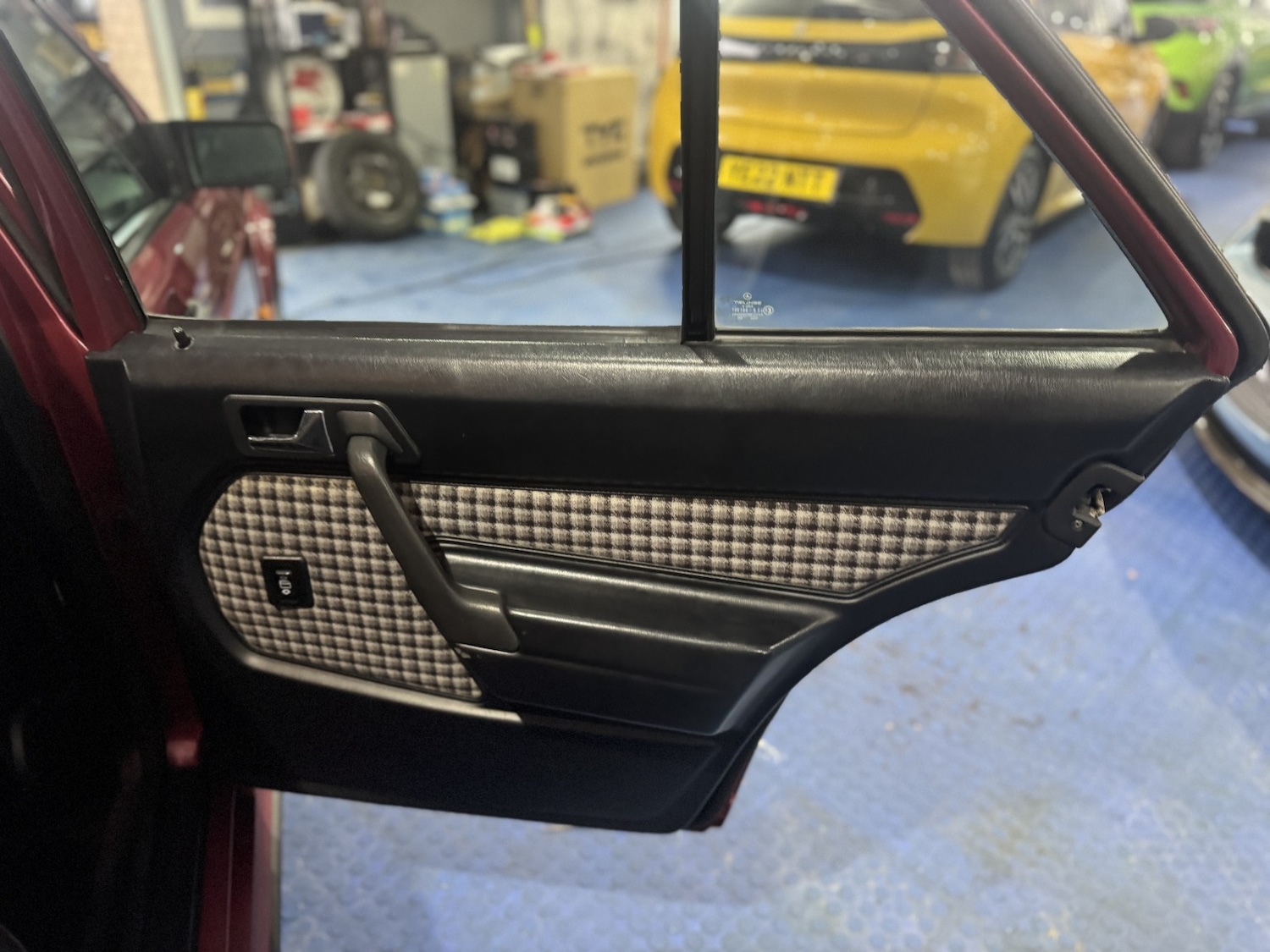 Used Mercedes-Benz 190 1990 for sale - 77342593: Photo 25