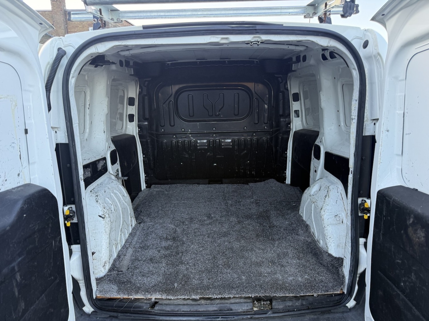 Used Vauxhall Combo 2013 for sale - 77438251: Photo 15