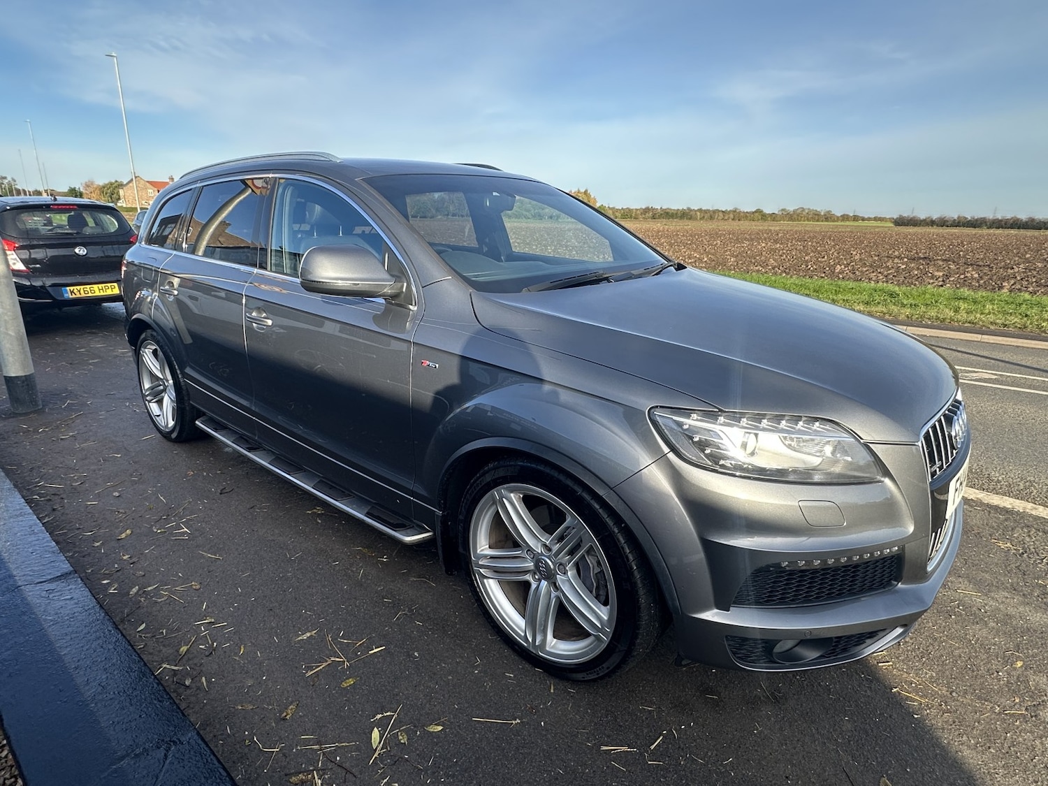Used Audi Q7 2014 for sale - 76407560: Photo 4