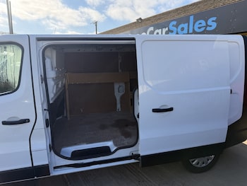 Used Vauxhall Vivaro 2015 for sale - 78352933: Photo