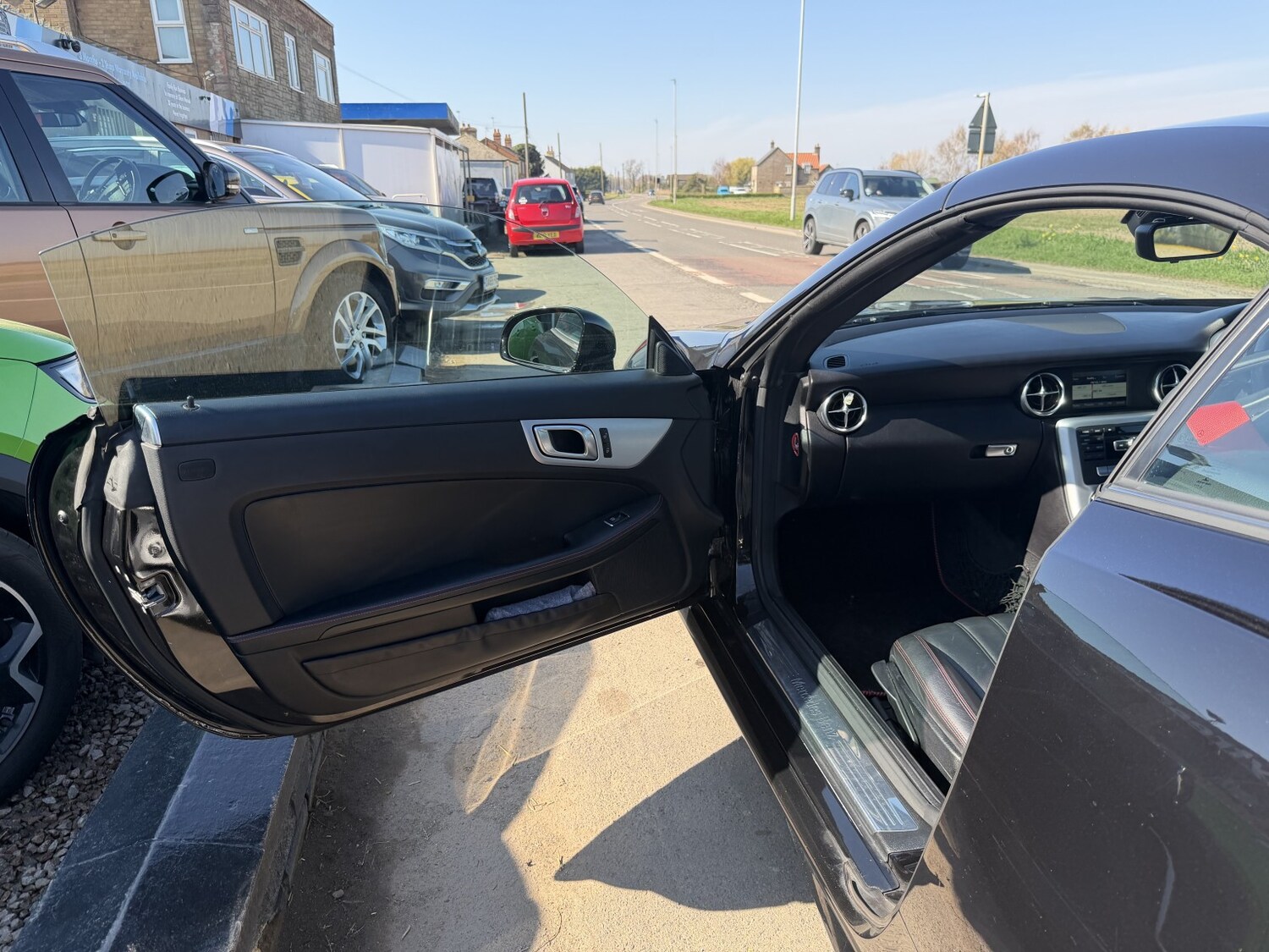 Used Mercedes-Benz SLK 2015 for sale - 77953985: Photo 10