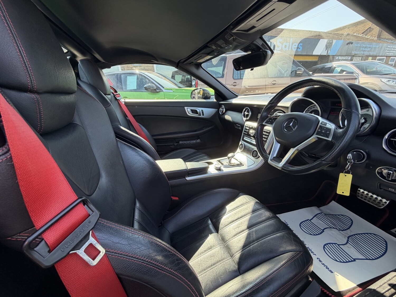 Used Mercedes-Benz SLK 2015 for sale - 77953985: Photo 16