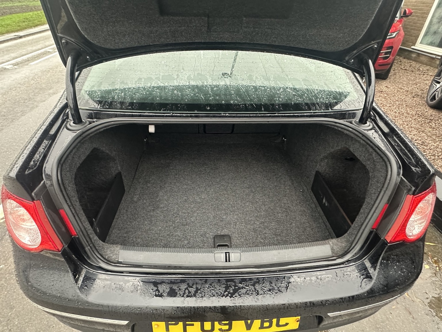 Used Volkswagen Passat 2009 for sale - 76576945: Photo 16