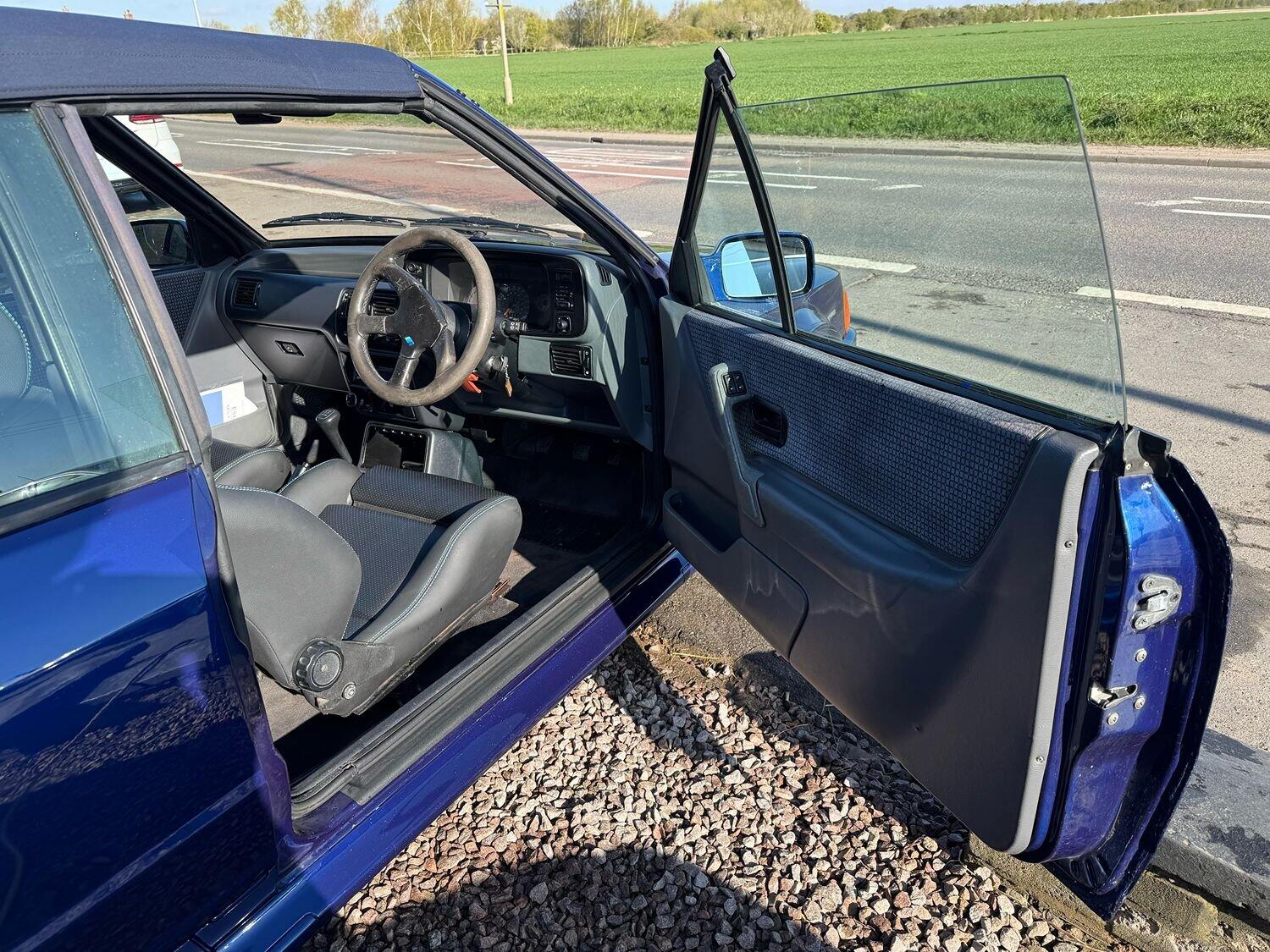 Used Ford Escort 1990 for sale - 77464503: Photo 32