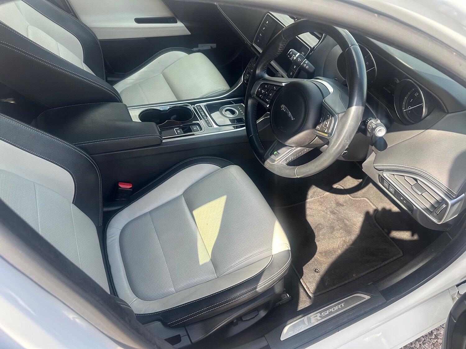 Used Jaguar XE 2015 for sale - 76793208: Photo 12