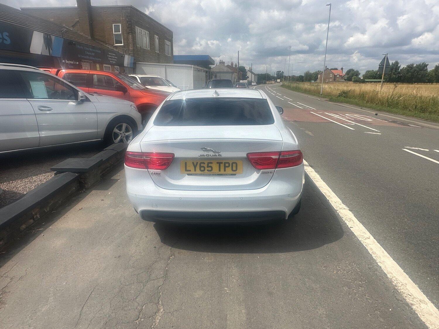 Used Jaguar XE 2015 for sale - 76793208: Photo 6