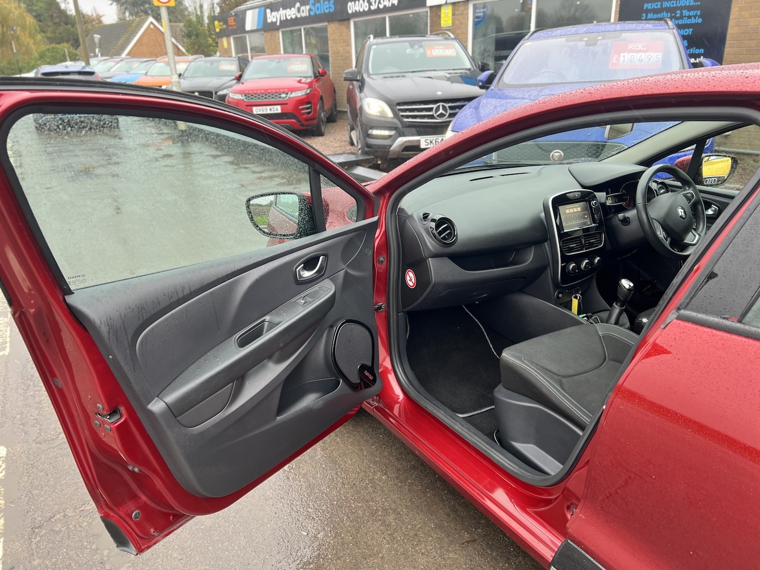 Used Renault Clio 2016 for sale - 76649805: Photo 10