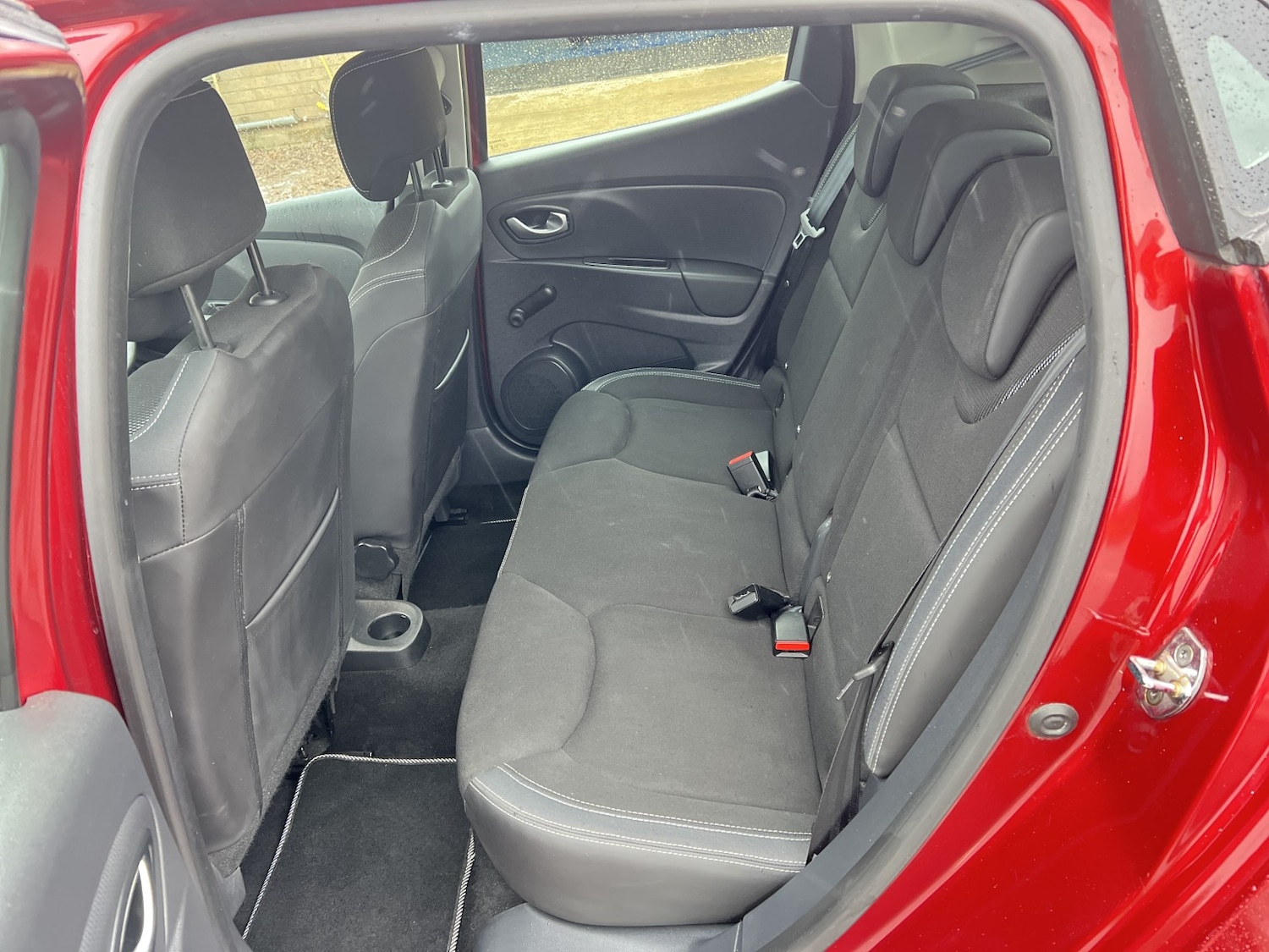 Used Renault Clio 2016 for sale - 76649805: Photo 11