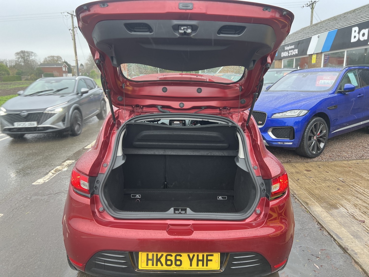 Used Renault Clio 2016 for sale - 76649805: Photo 7