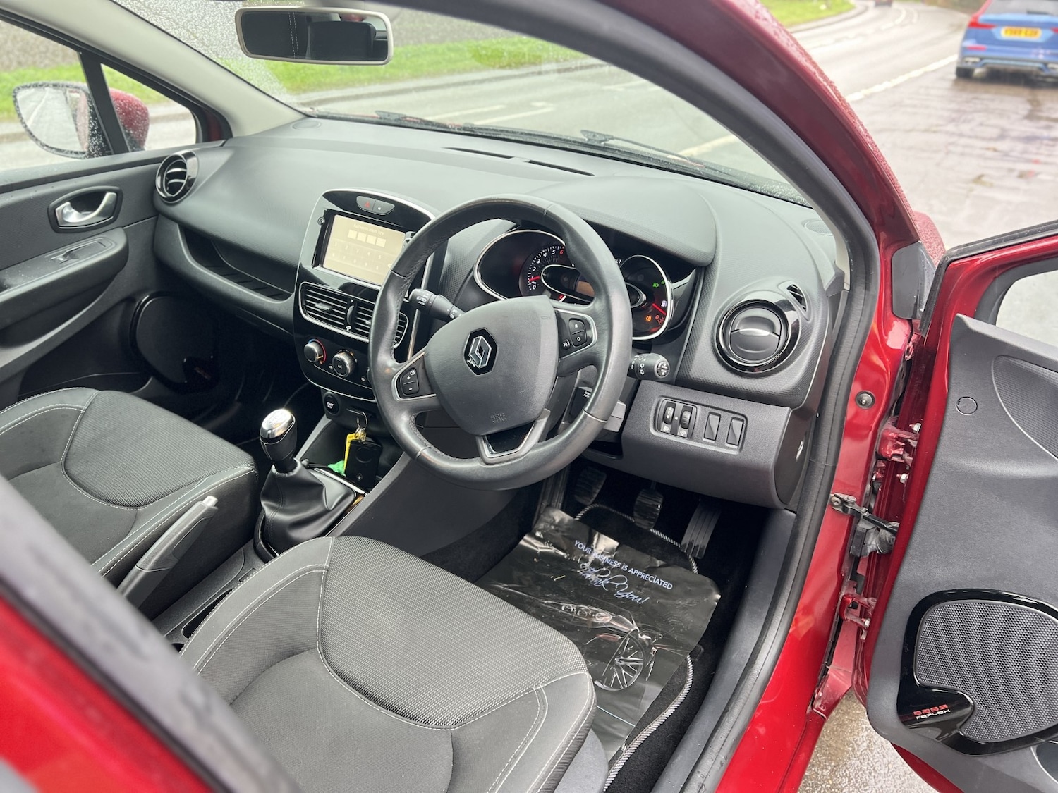 Used Renault Clio 2016 for sale - 76649805: Photo 9