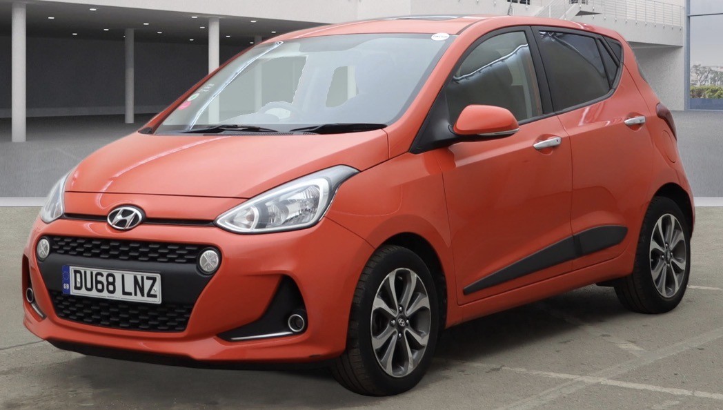 Used Hyundai i10 2018 for sale - 77915724: Photo 2