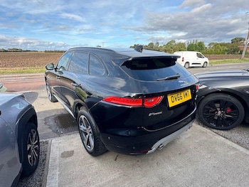 Used Jaguar F-Pace 2016 for sale - 79115573: Photo