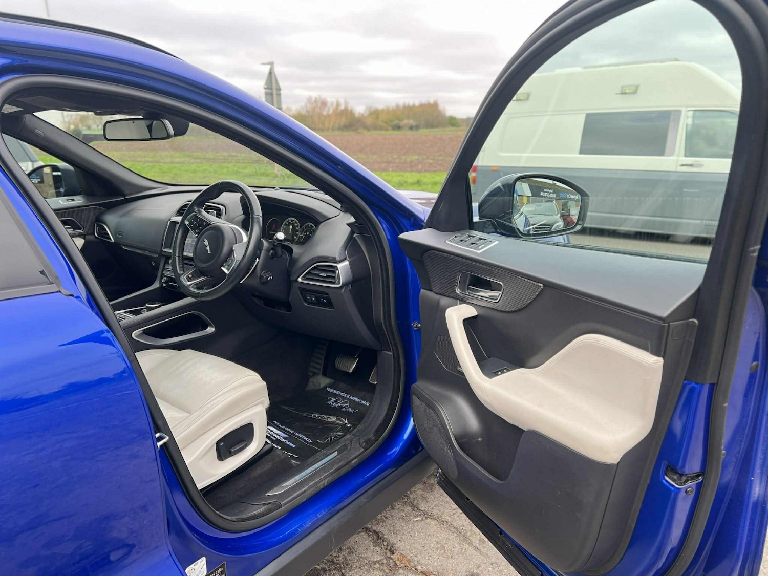 Used Jaguar F-Pace 2016 for sale - 77453176: Photo 7