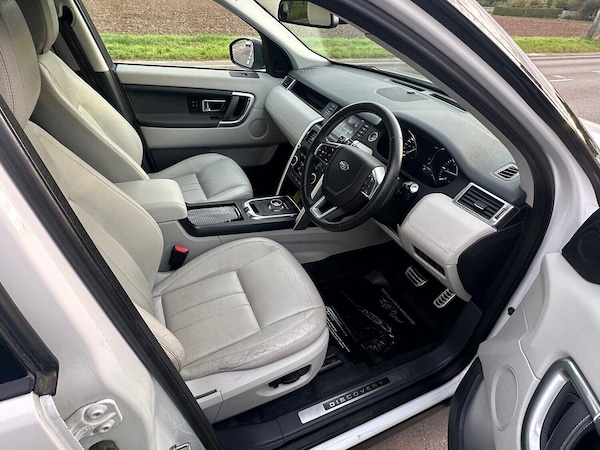 Used Land Rover Discovery Sport 2015 for sale - 76082684: Photo 13