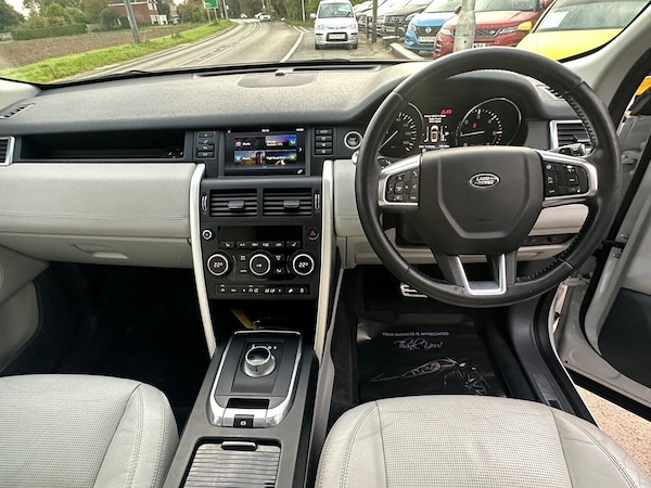Used Land Rover Discovery Sport 2015 for sale - 76082684: Photo 14