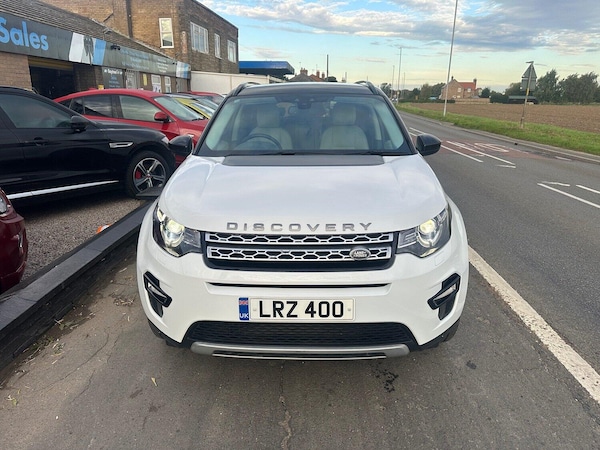 Used Land Rover Discovery Sport 2015 for sale - 76082684: Photo 2