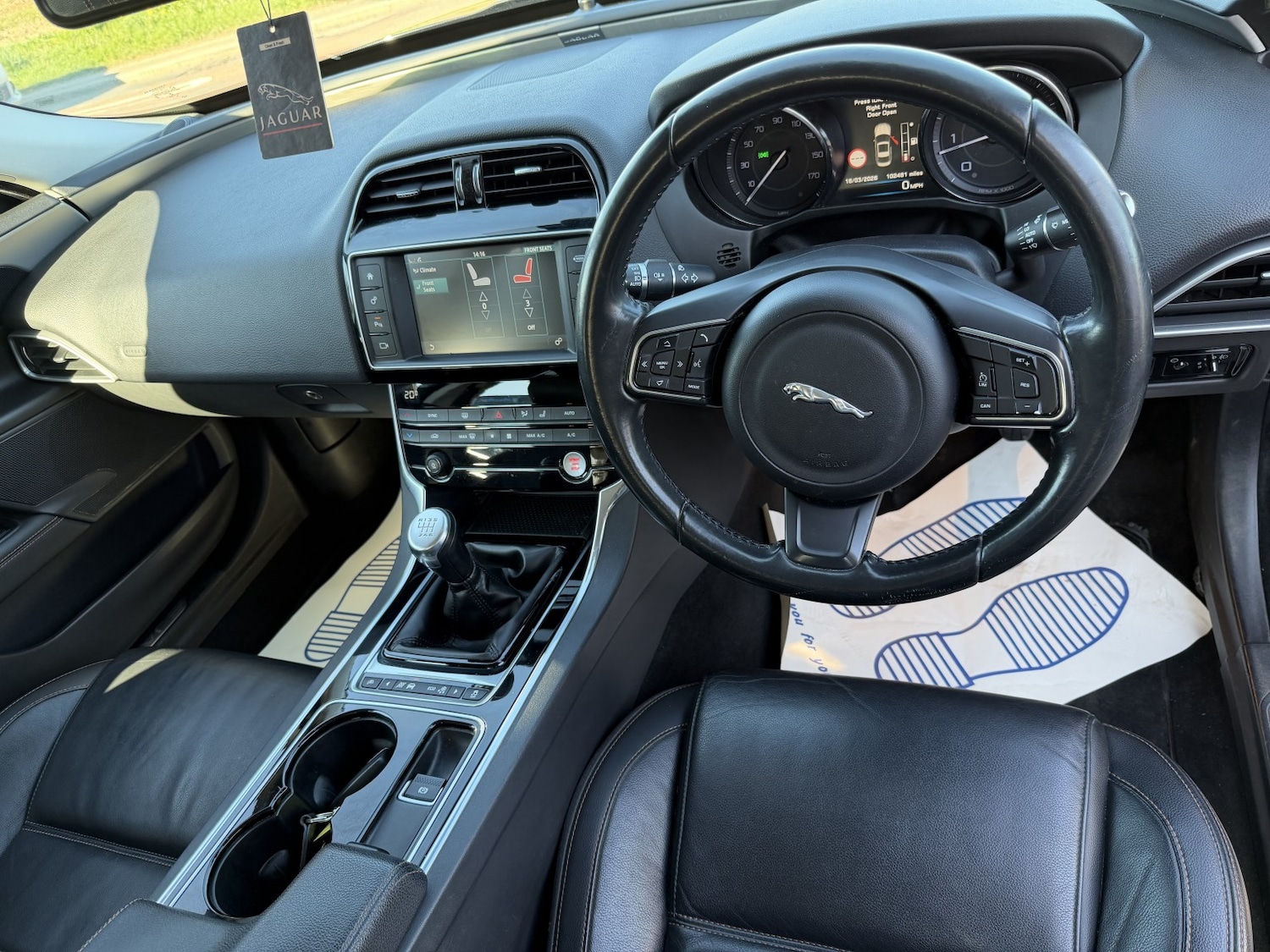 Used Jaguar XE 2016 for sale - 77938058: Photo 17