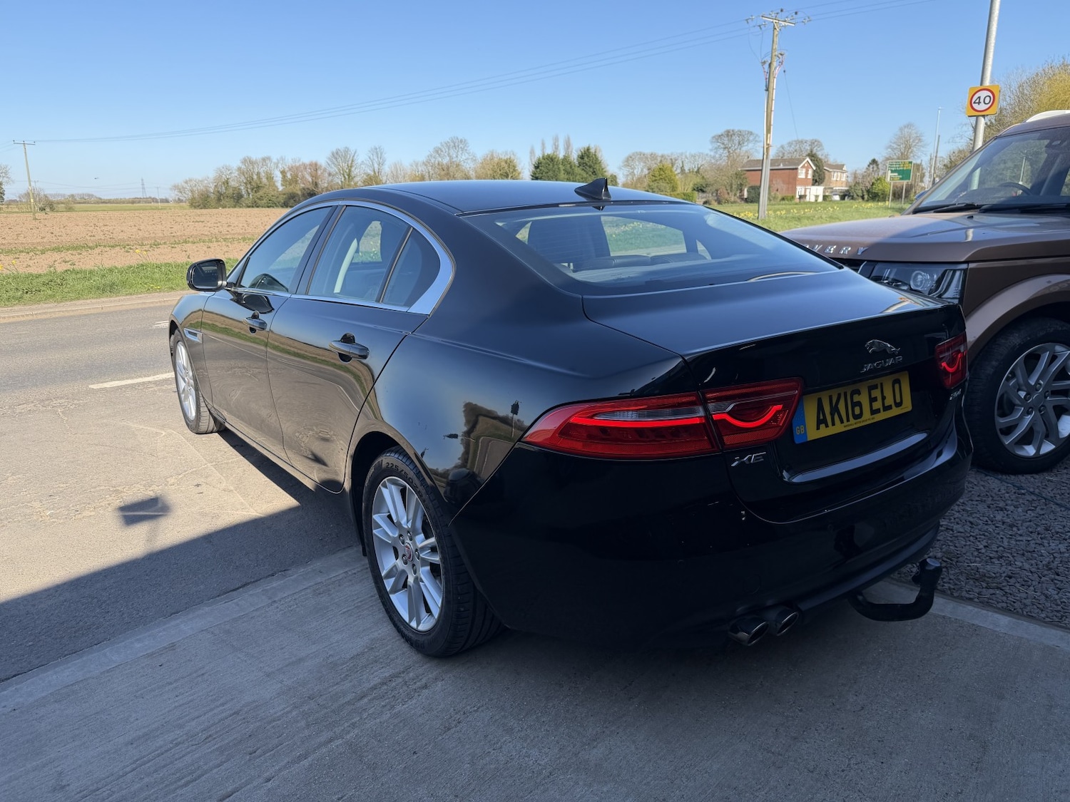 Used Jaguar XE 2016 for sale - 77938058: Photo 5