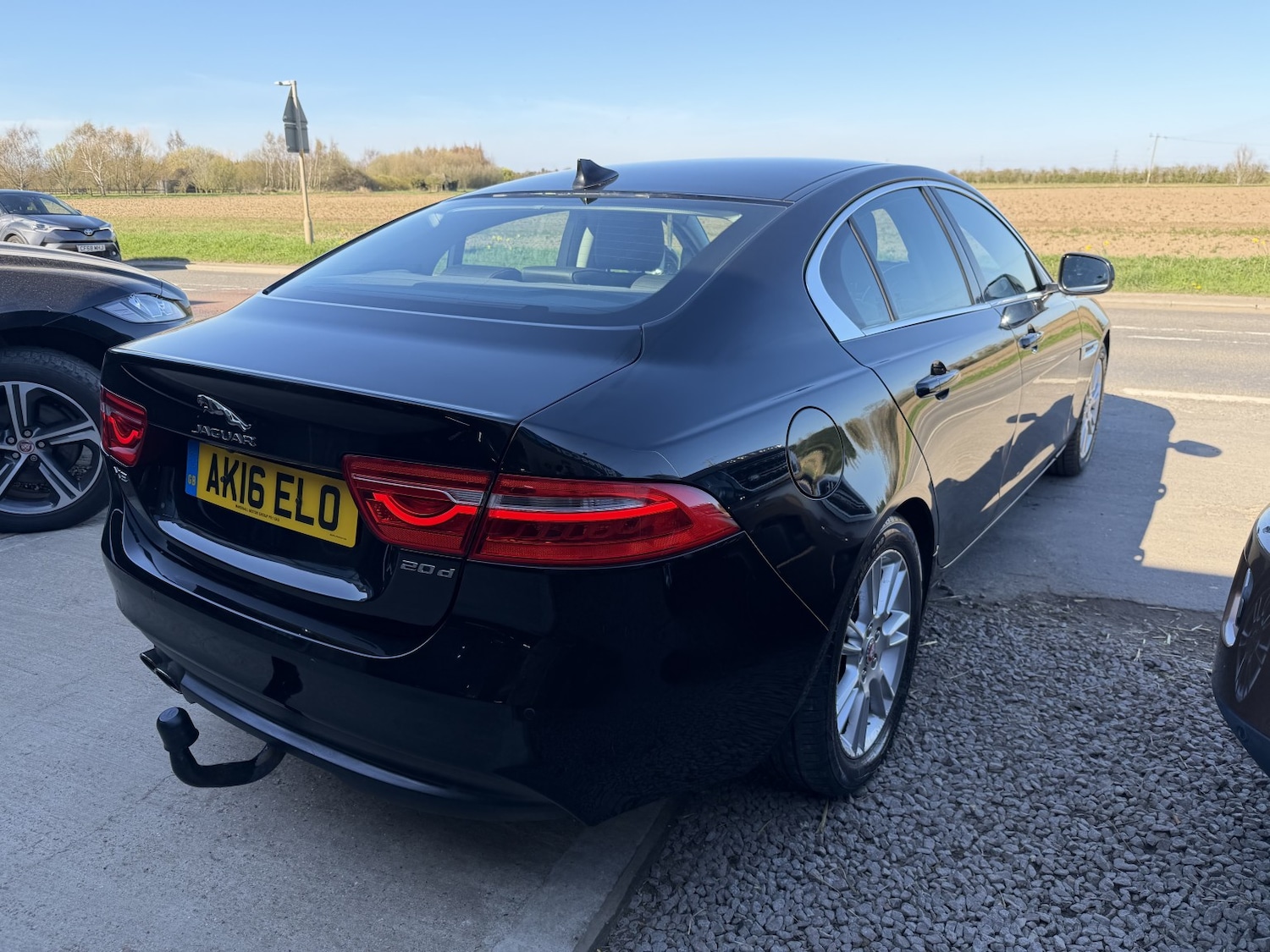 Used Jaguar XE 2016 for sale - 77938058: Photo 9