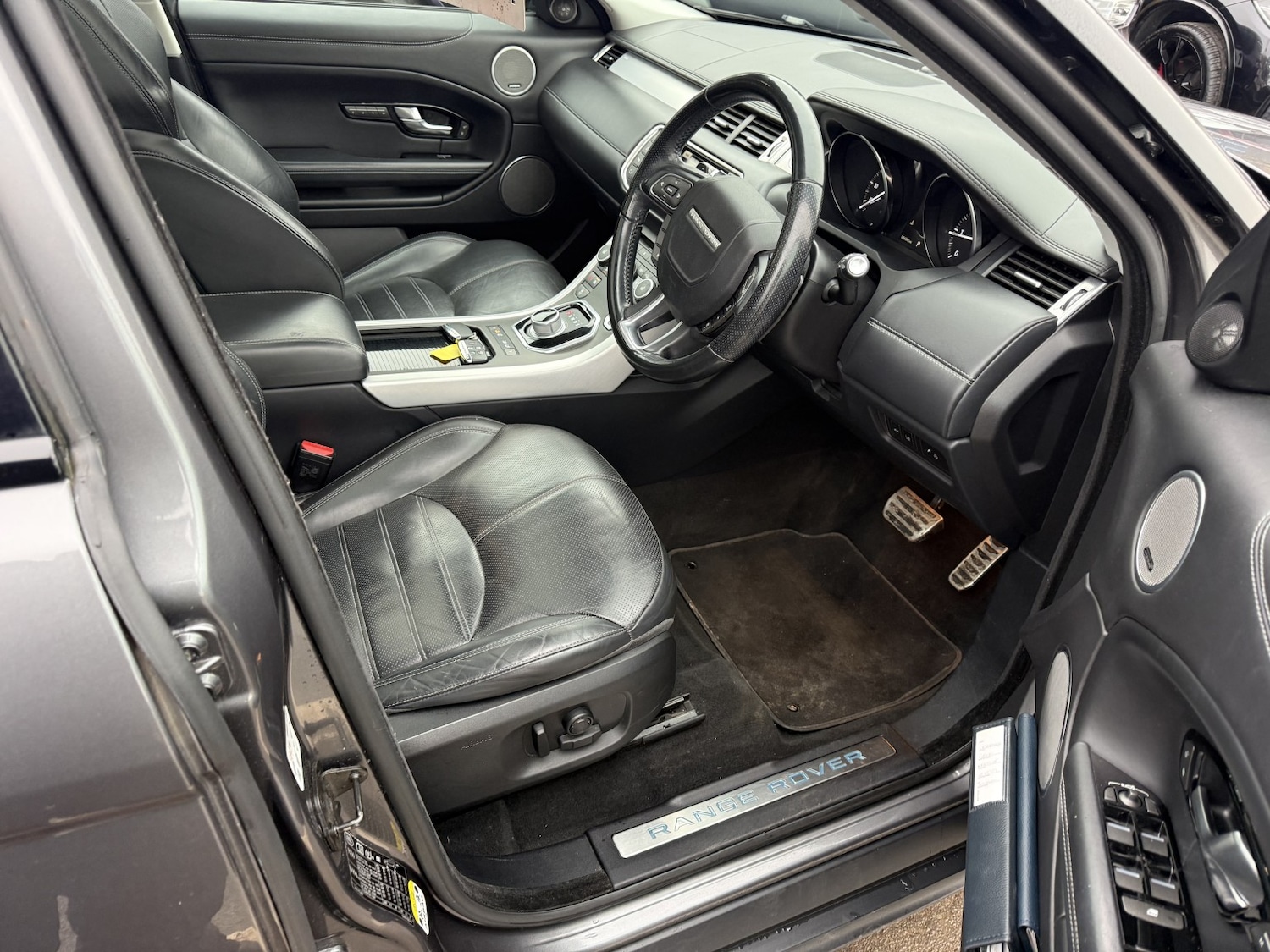 Used Land Rover Range Rover Evoque 2015 for sale - 77508560: Photo 13